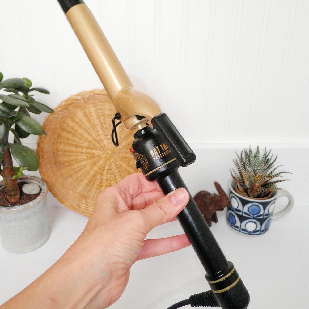 Hot Tools Professional 1" Salon Curling Iron Wand Gold Ceramic Hair Tool 430